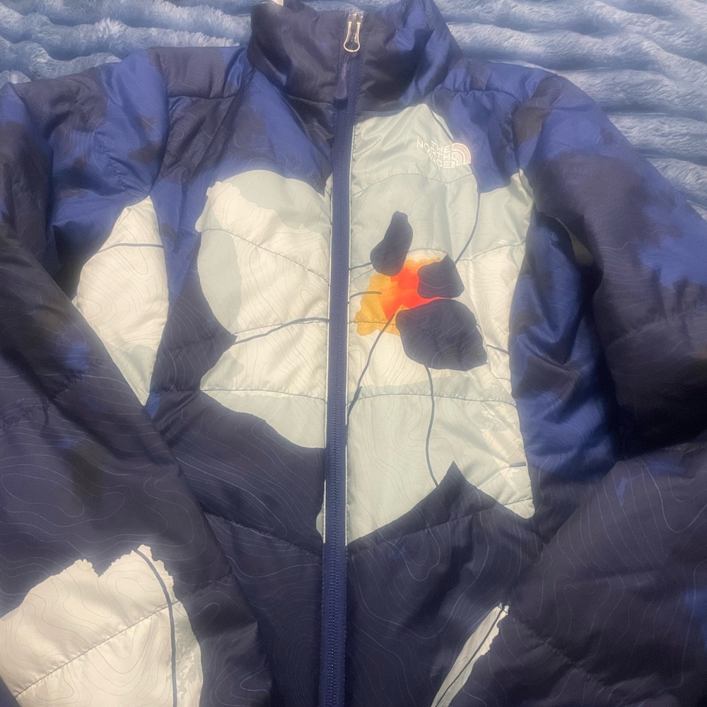 Excellent condition thermoball eco jacket xs